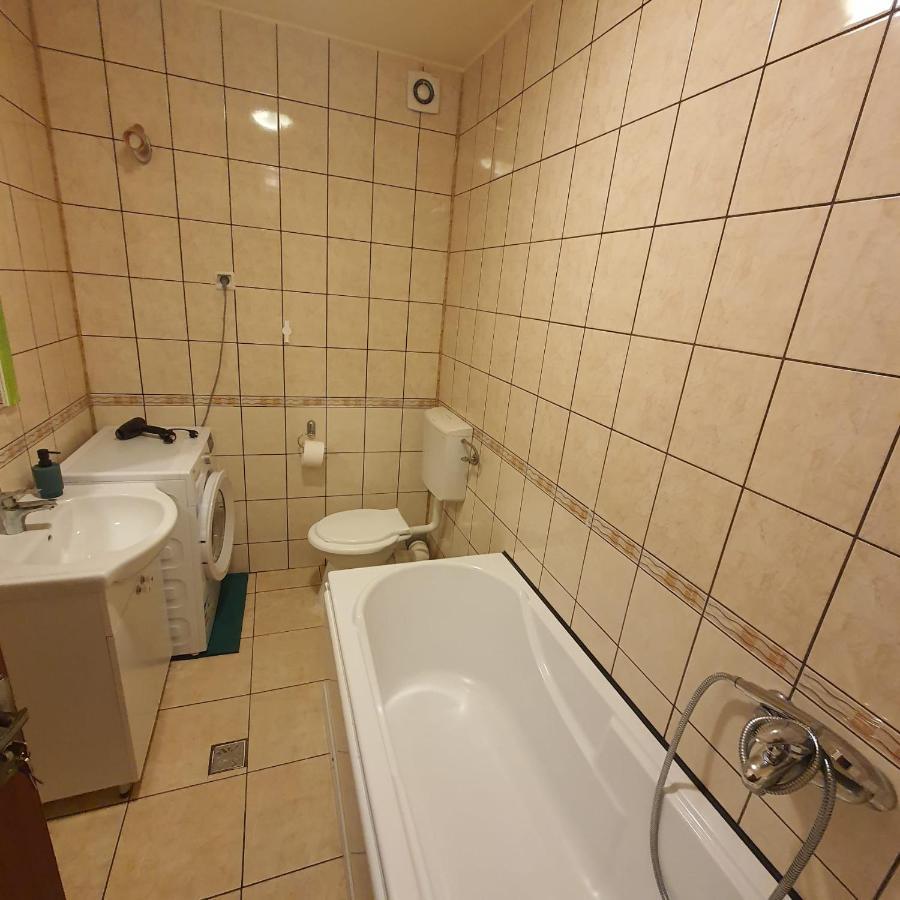 Oscar'S Apartment Floreşti Eksteriør bilde